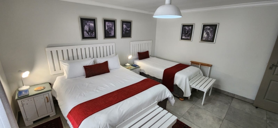 7 Bedroom Property for Sale in Jacobsbaai Western Cape